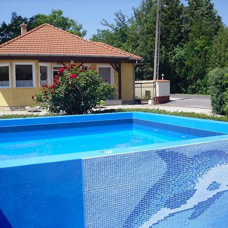 Tulipan Bungalow Camping Resort Gyenesdiás Extérieur photo