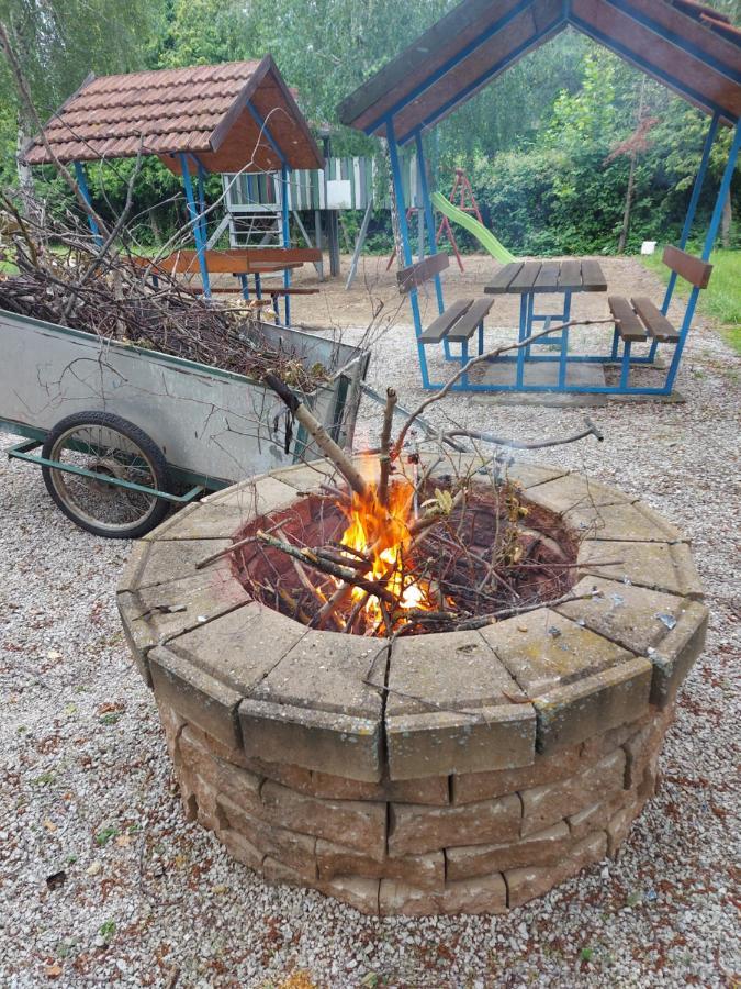 Tulipan Bungalow Camping Resort Gyenesdiás Extérieur photo