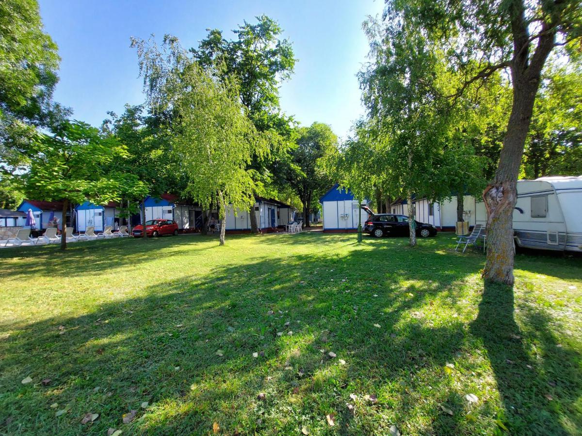 Tulipan Bungalow Camping Resort Gyenesdiás Extérieur photo