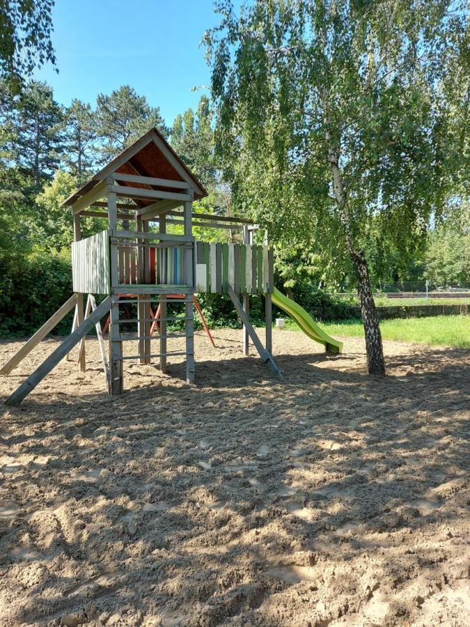 Tulipan Bungalow Camping Resort Gyenesdiás Extérieur photo