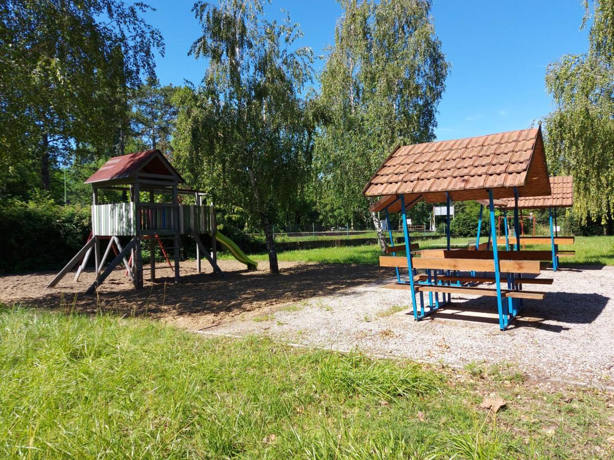 Tulipan Bungalow Camping Resort Gyenesdiás Extérieur photo
