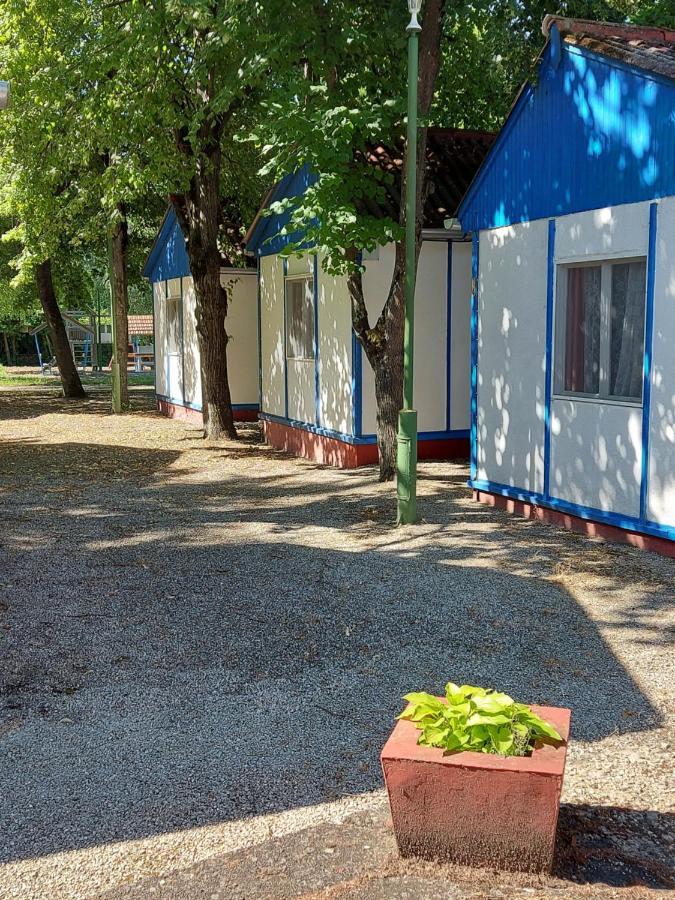 Tulipan Bungalow Camping Resort Gyenesdiás Extérieur photo