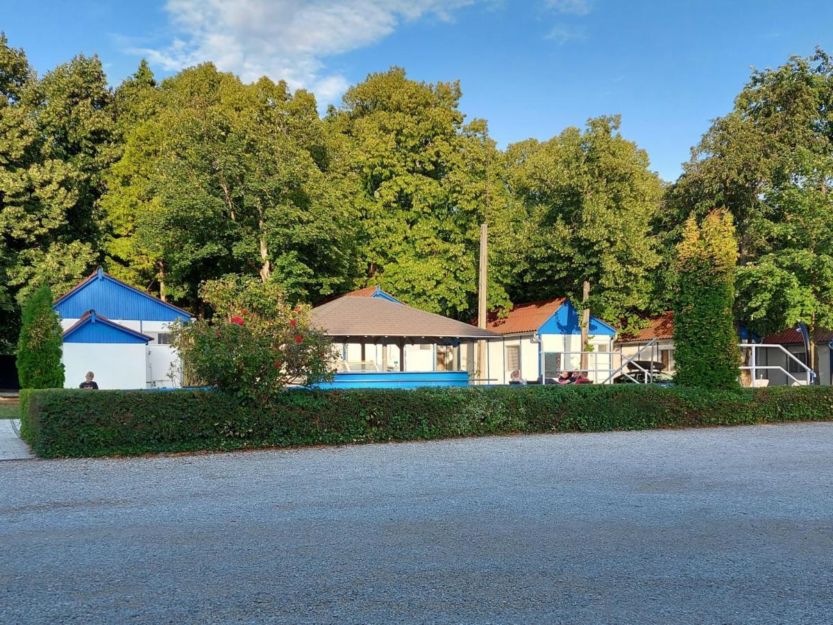 Tulipan Bungalow Camping Resort Gyenesdiás Extérieur photo