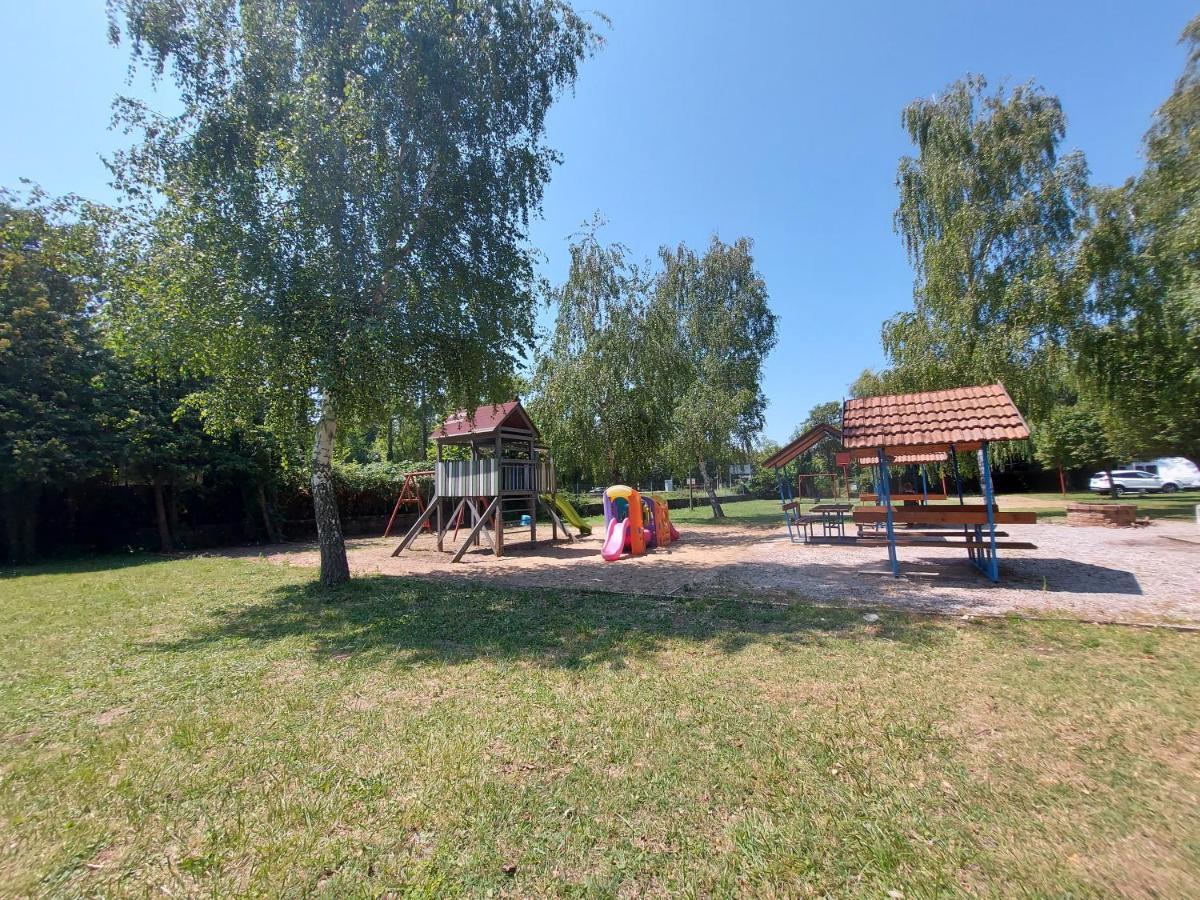 Tulipan Bungalow Camping Resort Gyenesdiás Extérieur photo