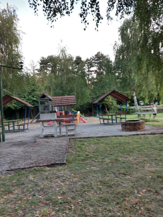 Tulipan Bungalow Camping Resort Gyenesdiás Extérieur photo